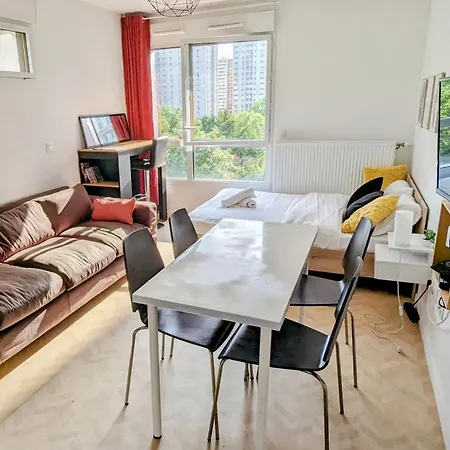 Pablo - 3 Min Du Metro - Ideal Duo & Bebe * Bobigny